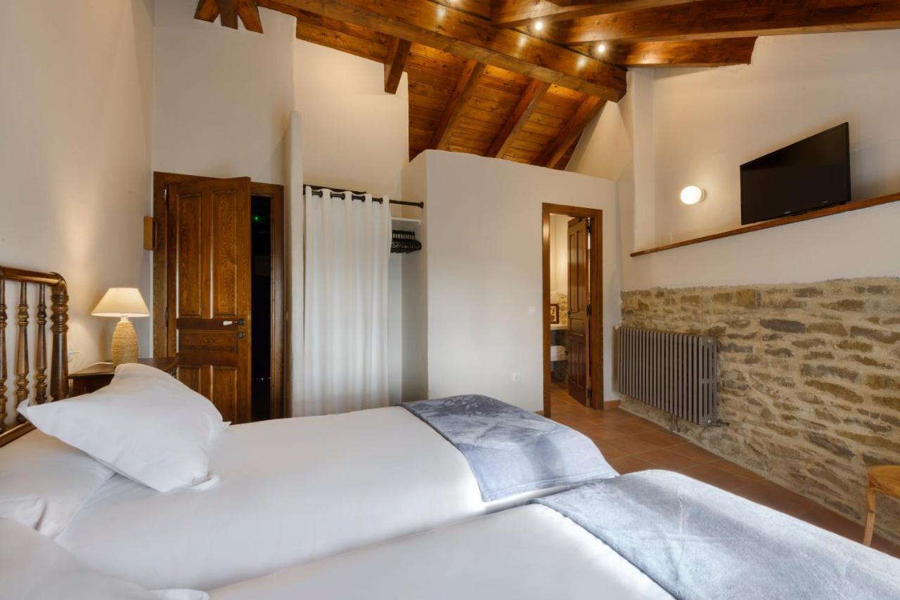Os Ormos Casa Rural - Apartamentos - Habitaciones Эспуэндолас Экстерьер фото